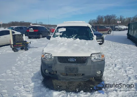 2006 Ford Escape Xlt from USA, damaged, VIN 1FMYU03ZX6KA05538